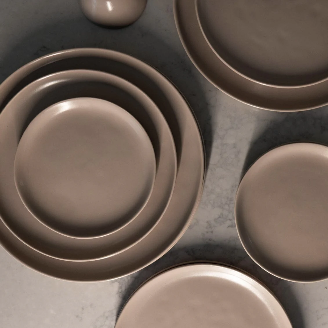Dinner Plates - Image 22
