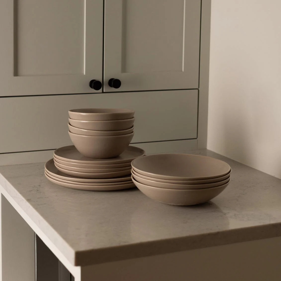 Dinnerware Set - Image 23