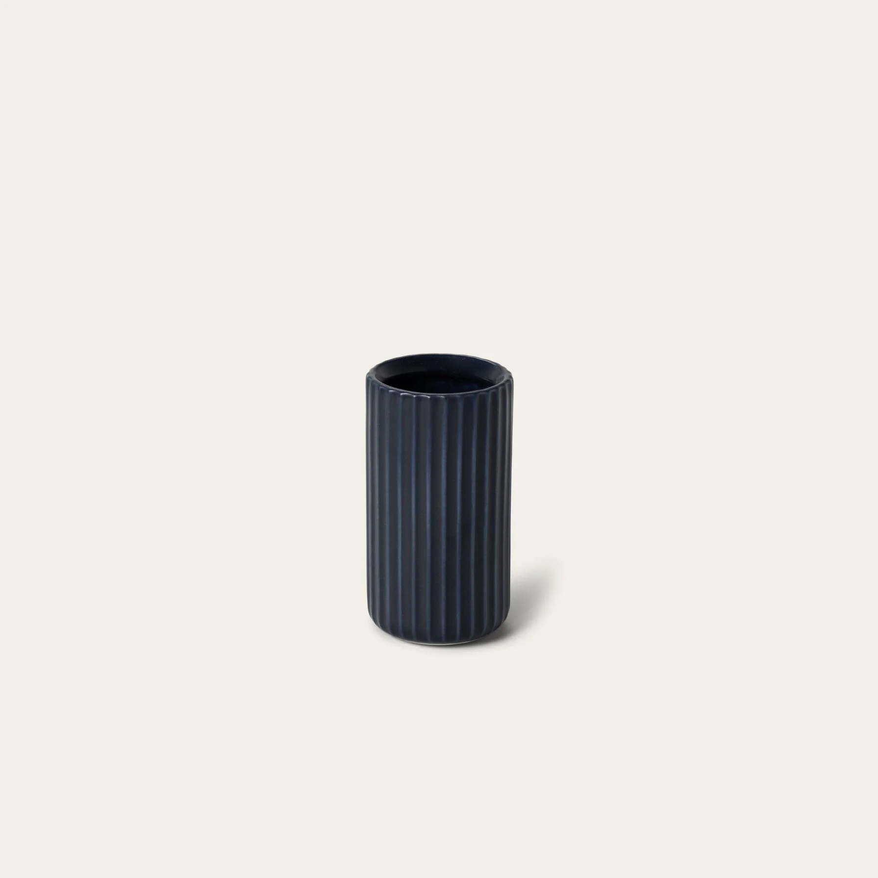 Short Bud Vase - Image 11